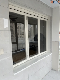 西安阳台左右推拉折叠玻璃窗安装完工图