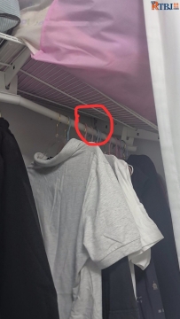 金属衣柜翻车图