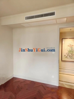 告别衣柜闷潮！L型椴木百叶折叠门，让衣物真正“会呼吸”